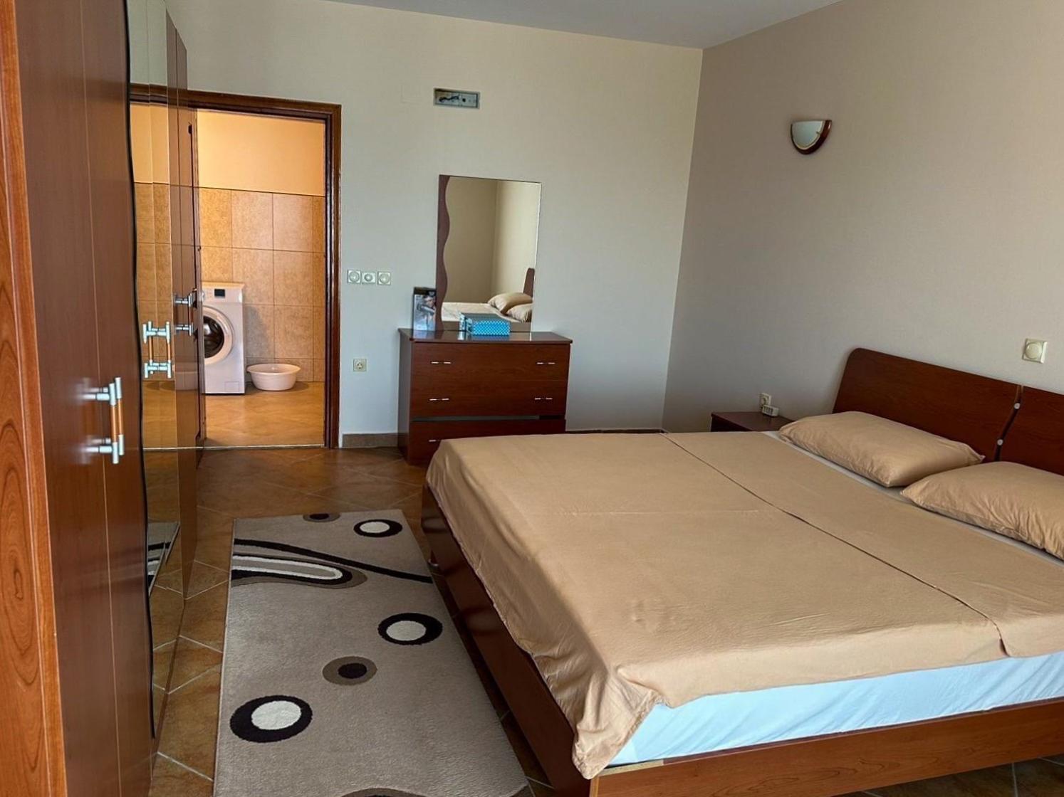 Nikic Apartments Улцинь Экстерьер фото